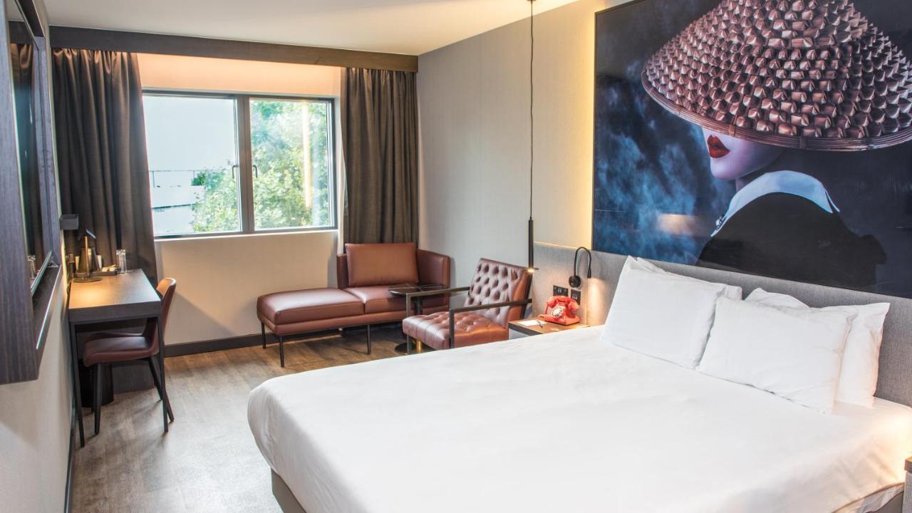 Radisson Red London Greenwich The O2 Exterior photo